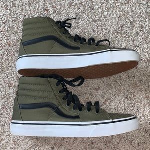 VANS Hightop shoe